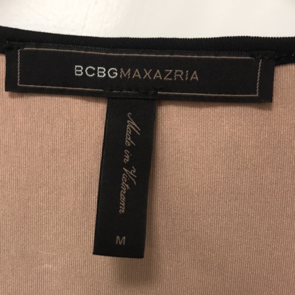 Lace overlay cocktail dress - Picture 2 of 4